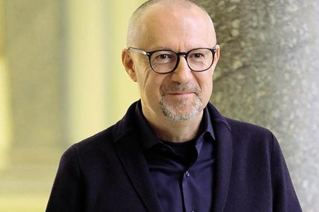 sandro veronesi calzedonia