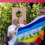 Papa Francesco all'Arena di Pace: "Non costruiamo muri, seminiamo speranza"